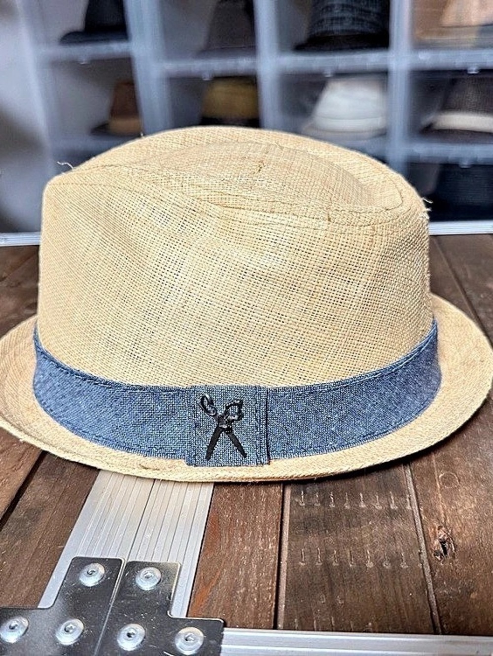 Marc Ecko Cut & Sew Ramie Fedora Natural Blue Band M 57cm
